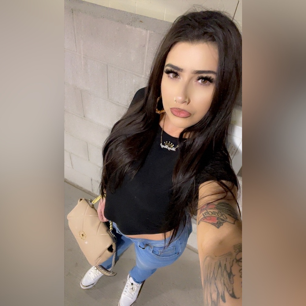 Meet your Posher, Shay